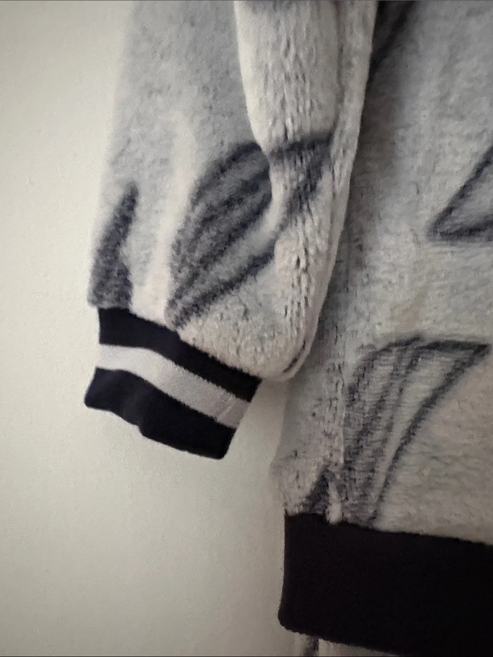 Nautica Gray and Navy Sail Fleece  Set